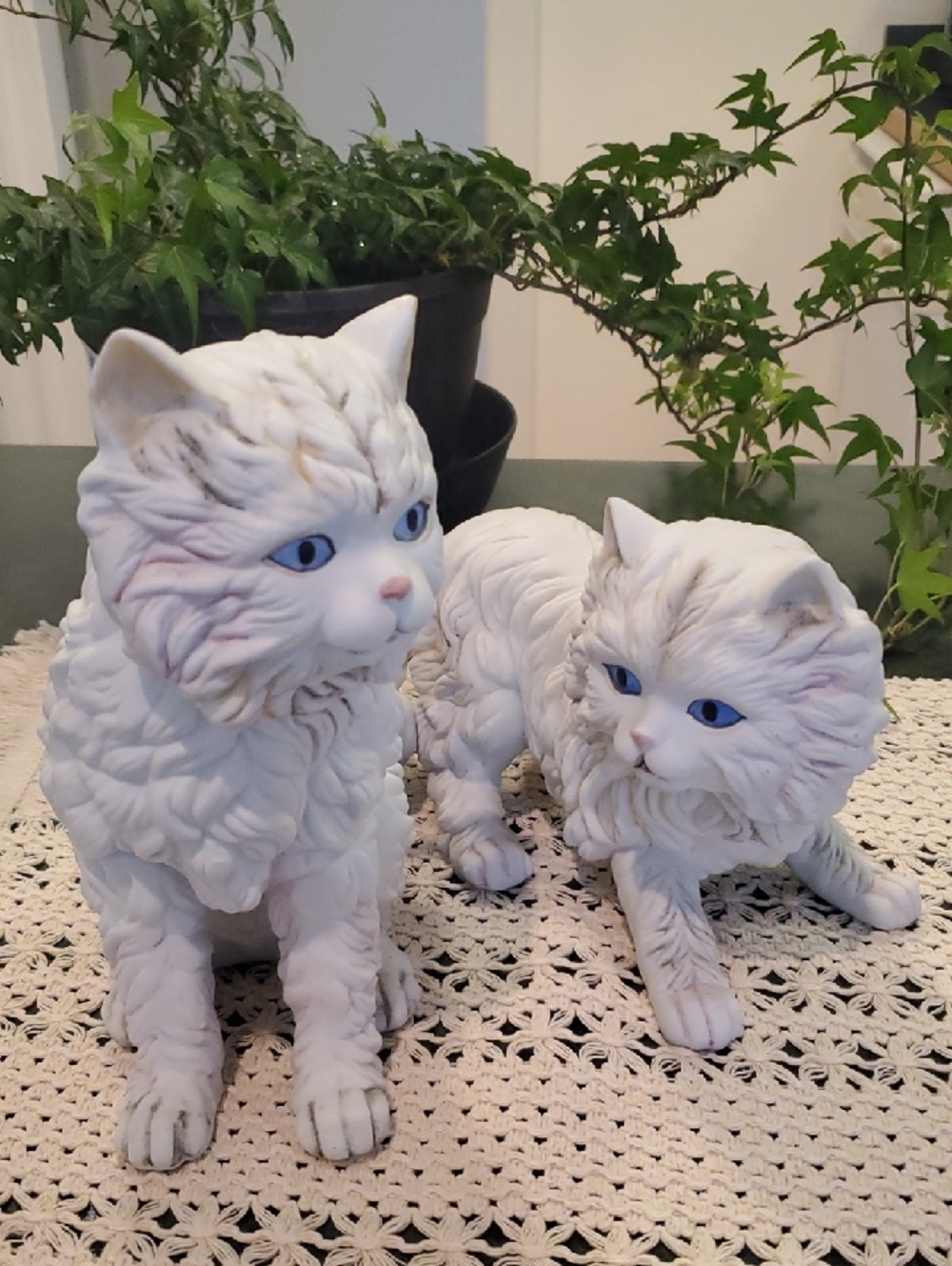 Vtg Persian Bisque Cat Figurines